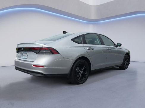 New 2025 Honda Accord SE image 6