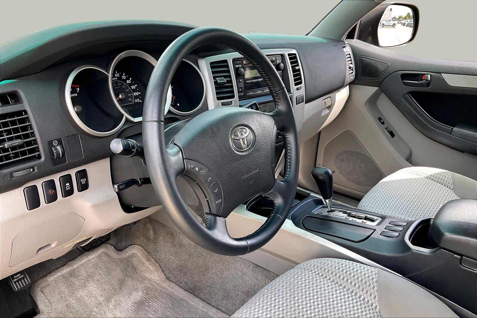 Used 2008 Toyota 4Runner SR5 RWD image 17