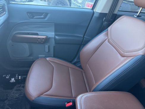 Used 2023 Ford Maverick Lariat w/ Lariat Luxury Package image 16