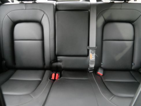 Used 2019 GMC Canyon SLT w/ Driver Alert Package AWD/4WD image 13