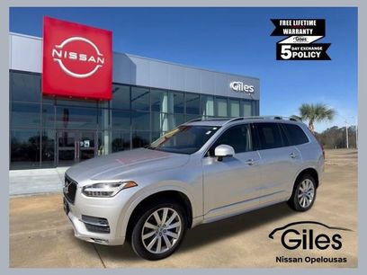 Used 2017 Volvo XC90 T6 Momentum w/ Vision Package