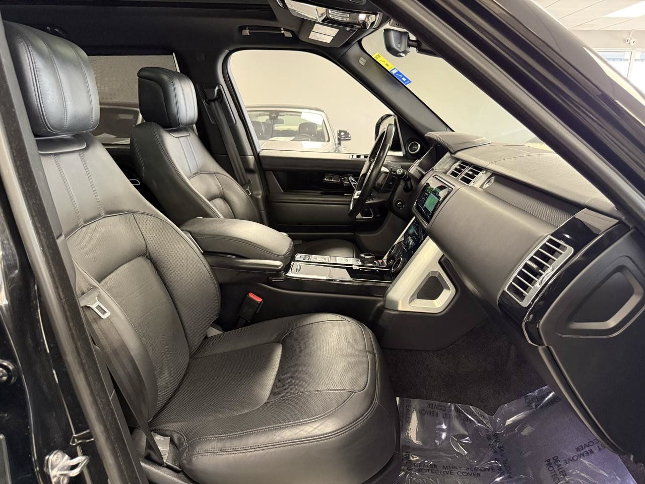 Used 2019 Land Rover Range Rover Long Wheelbase Supercharged AWD/4WD image 27