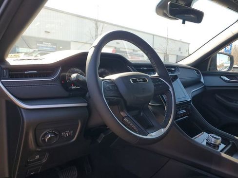 New 2026 Jeep Grand Cherokee Laredo X image 20