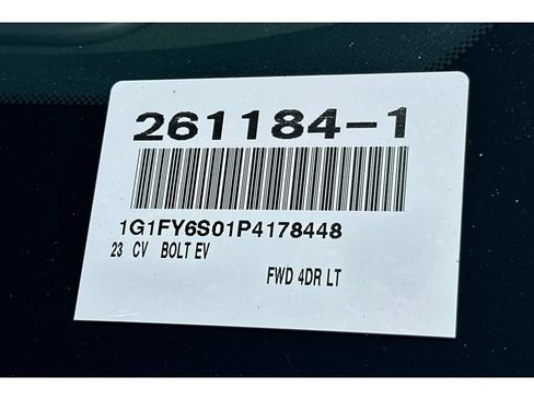 Used 2023 Chevrolet Bolt EUV LT w/ Convenience Package FWD image 20