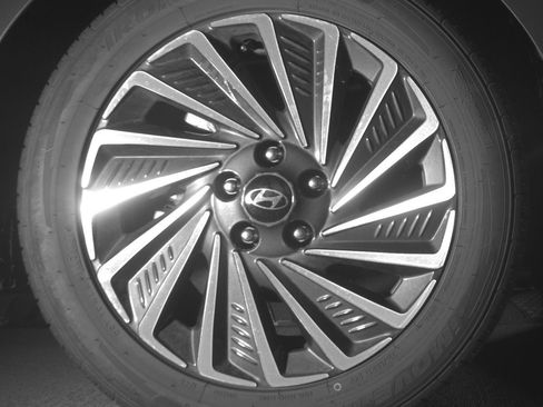 Used 2025 Hyundai Sonata SEL FWD image 14