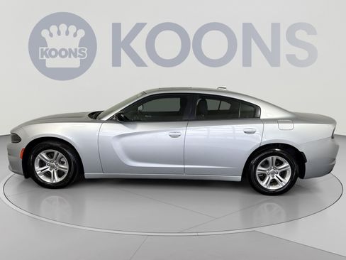 Used 2023 Dodge Charger SXT w/ Cold Weather Package RWD image 2
