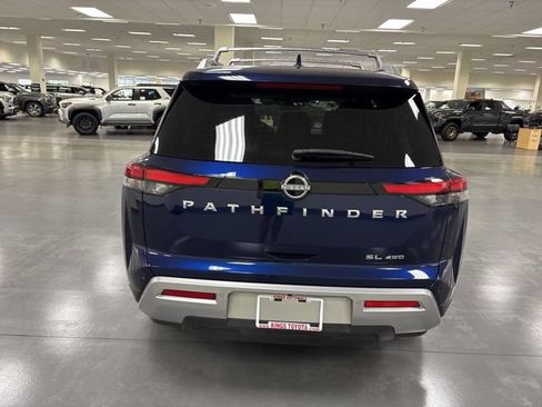 Used 2023 Nissan Pathfinder SL AWD/4WD image 6