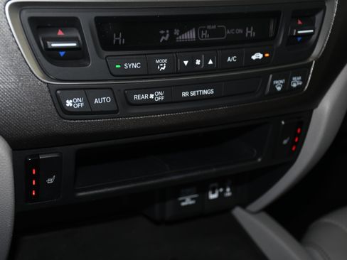 Used 2022 Honda Ridgeline RTL image 16