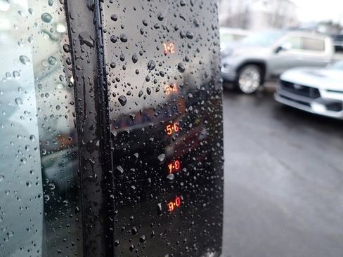 Used 2022 Ford Edge SEL w/ Convenience Package image 13