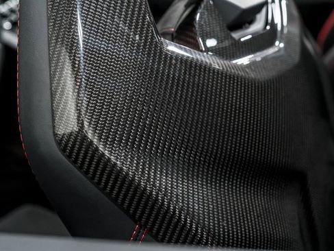 Used 2018 Lamborghini Aventador S image 22