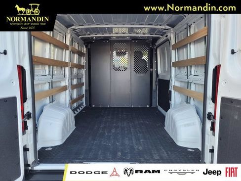 Used 2025 RAM ProMaster 2500 w/ U-Haul Equipment Group FWD image 19
