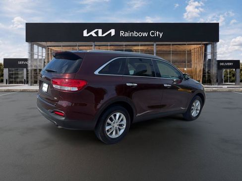Used 2016 Kia Sorento FWD image 5