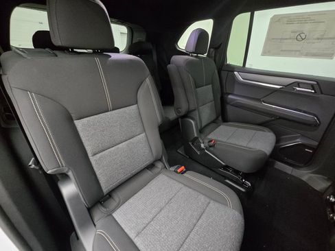 New 2026 GMC Acadia Elevation image 36