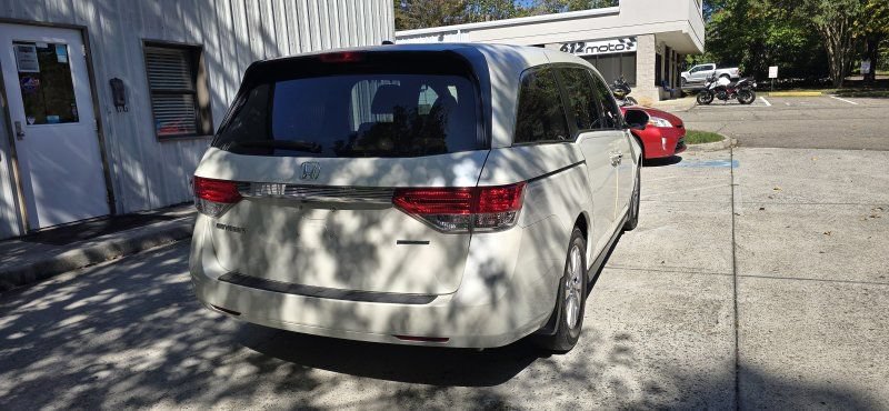 Used 2016 Honda Odyssey SE image 5