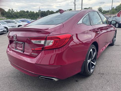 Used 2018 Honda Accord Sport image 7
