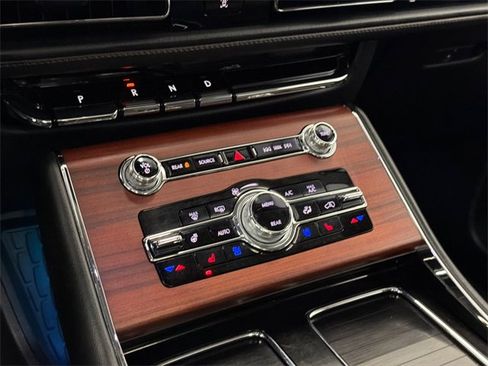 Used 2022 Lincoln Aviator Grand Touring w/ Equipment Group 301A image 31