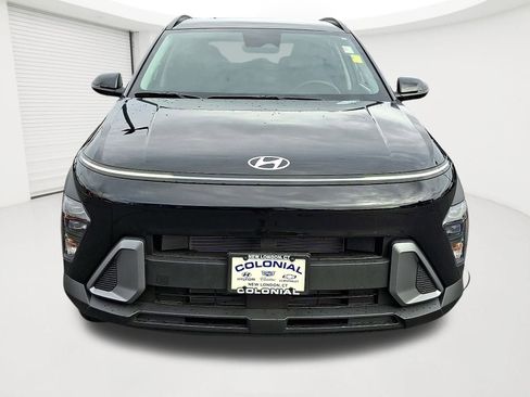 Used 2025 Hyundai Kona SEL image 2