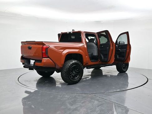 Used 2025 Toyota Tacoma TRD Sport image 47