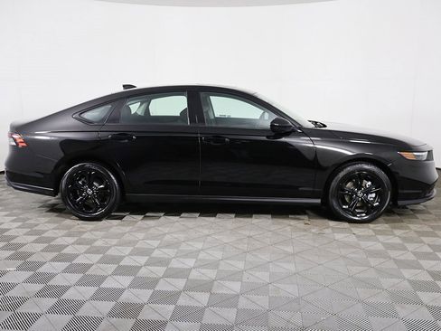 Certified 2025 Honda Accord SE image 18