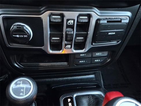 Used 2021 Jeep Wrangler Unlimited Sport image 35