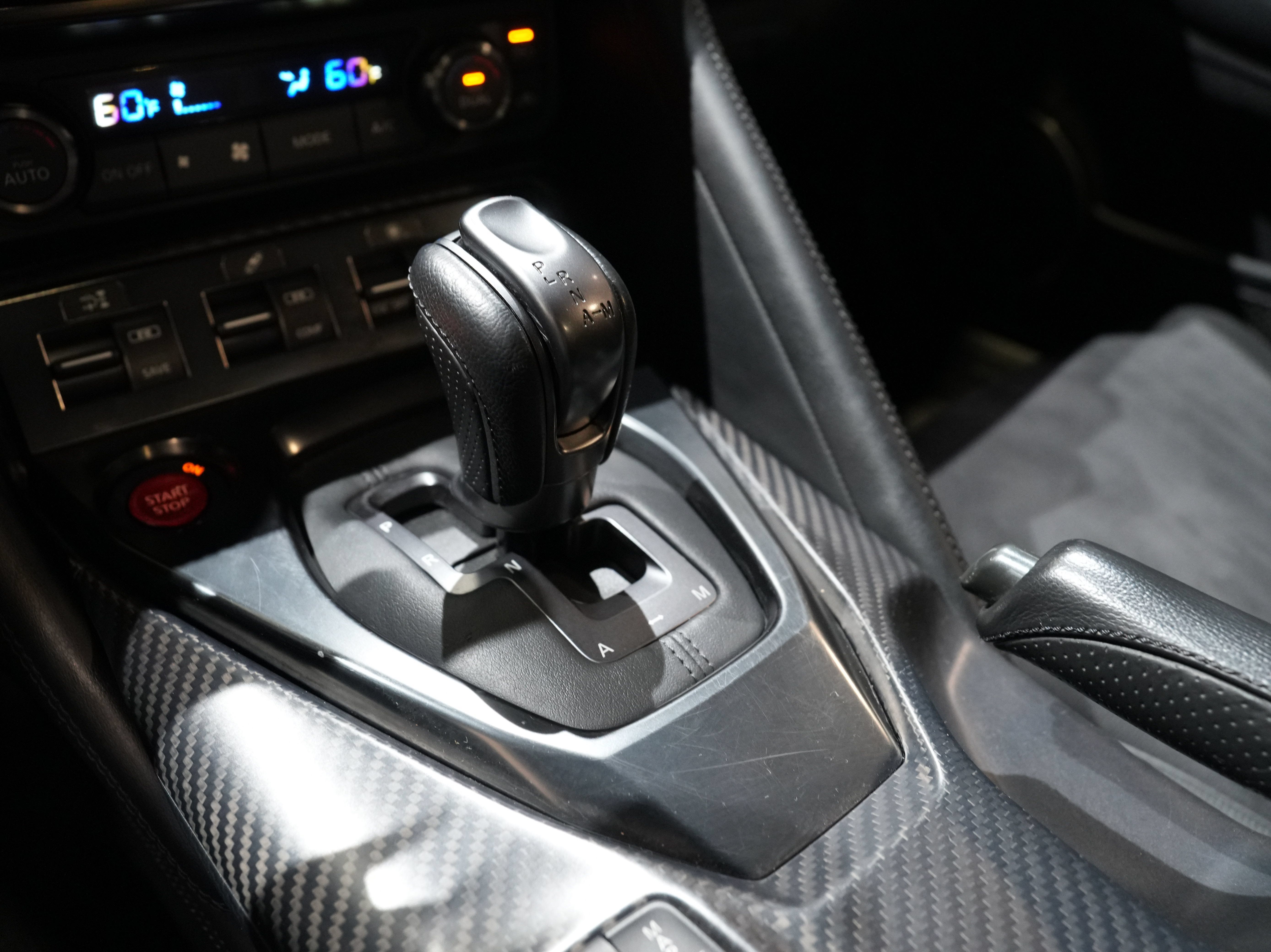 Used 2017 Nissan GT-R Premium AWD/4WD image 43