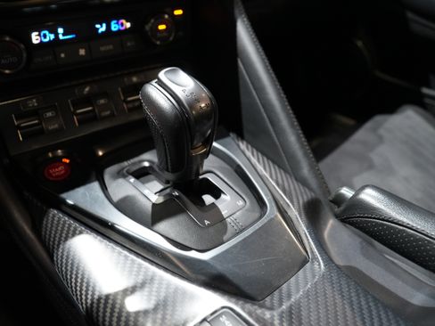 Used 2017 Nissan GT-R Premium AWD/4WD image 43