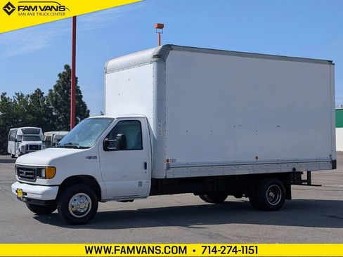 Used 2005 Ford E-450 and Econoline 450 RWD image 3
