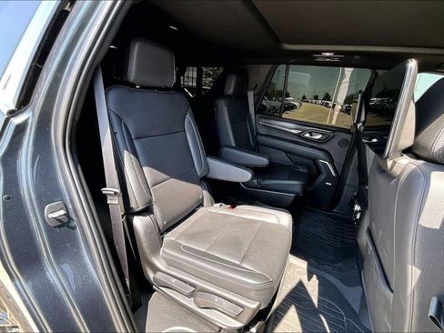 Used 2021 GMC Yukon Denali w/ Denali Premium Package AWD/4WD image 33