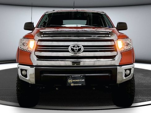 Used 2016 Toyota Tundra SR5 AWD/4WD image 2