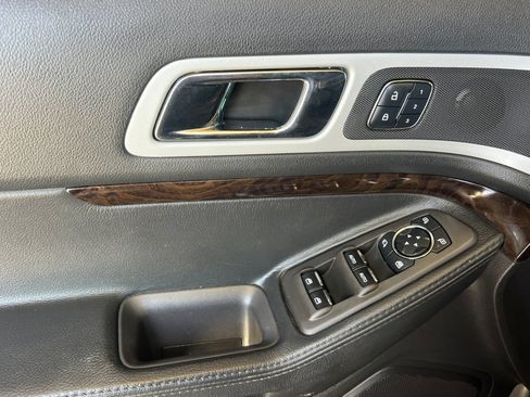 Used 2014 Ford Explorer Limited AWD/4WD image 11