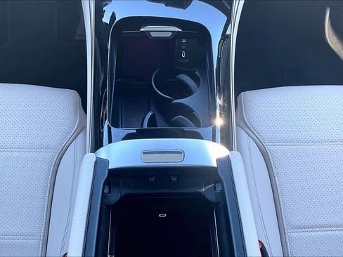 Certified 2025 Mercedes-Benz GLC 300 GLC 300 image 39