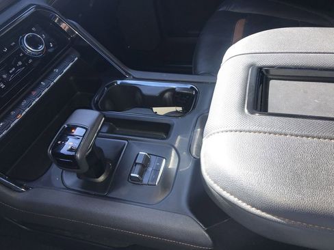 Used 2022 GMC Sierra 1500 AT4 w/ AT4 Preferred Package image 20