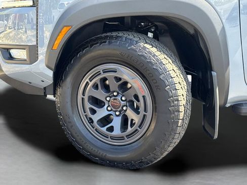 Used 2025 Nissan Frontier PRO-4X w/ Pro Premium Package image 47