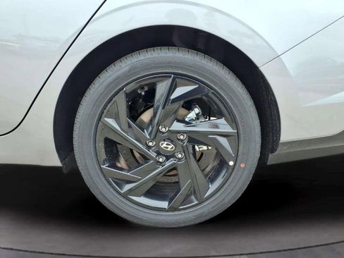 New 2026 Hyundai Elantra SEL Sport Premium FWD image 15