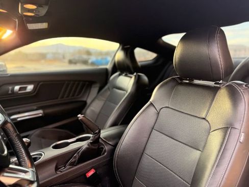 Used 2022 Ford Mustang GT Premium image 18