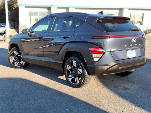 Used 2024 Hyundai Kona SEL w/ Convenience Package image 6