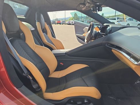 Used 2023 Chevrolet Corvette Stingray Premium Conv w/ Z51 Performance Package RWD image 16