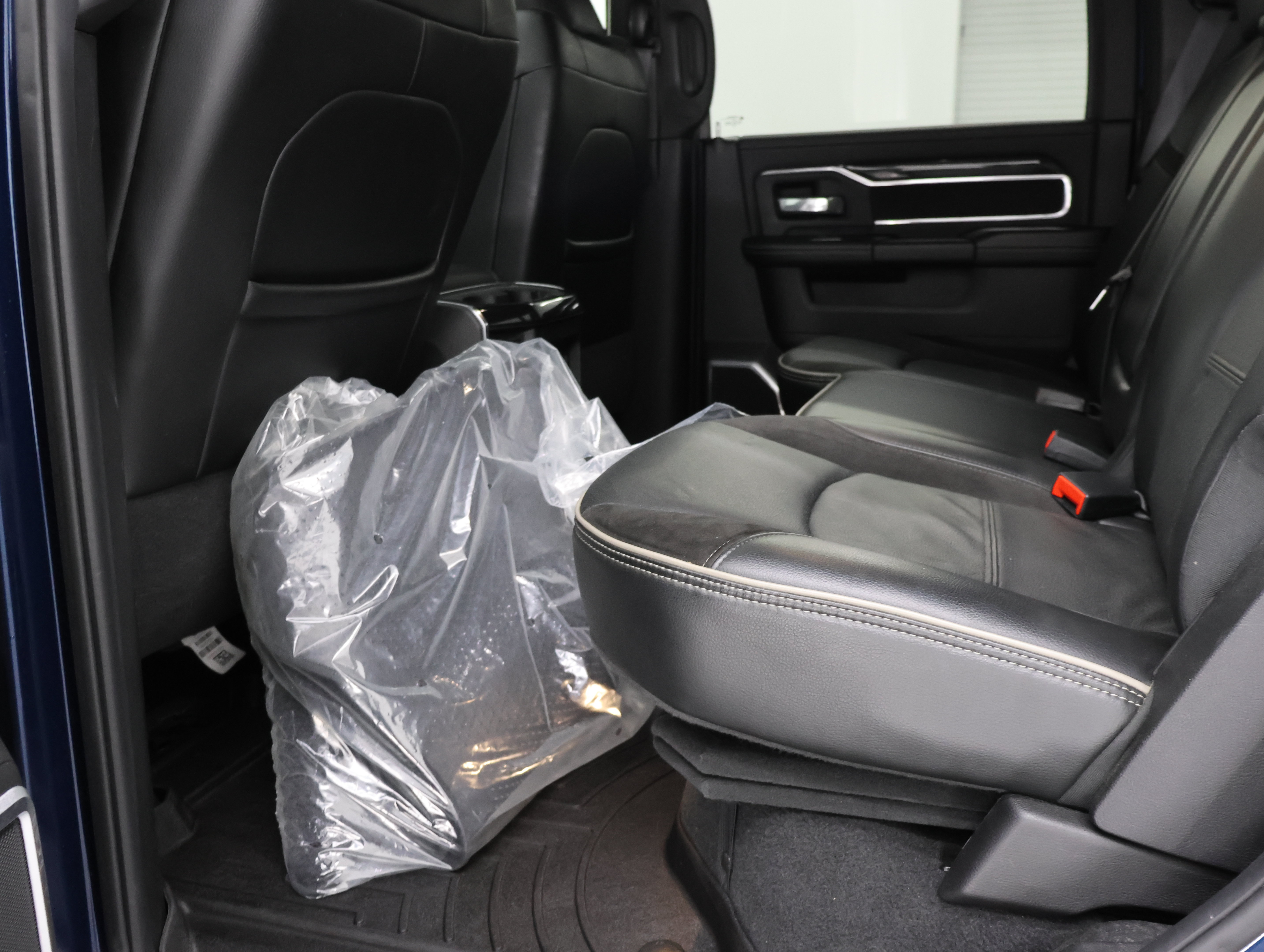 Used 2022 RAM 2500 Laramie AWD/4WD image 36