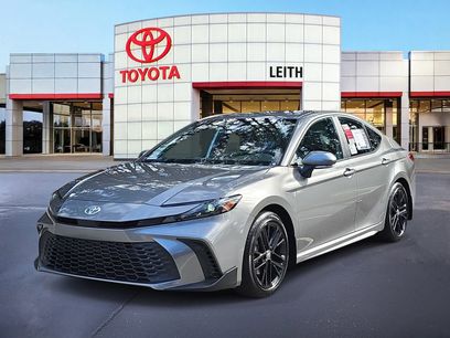 Used 2025 Toyota Camry SE