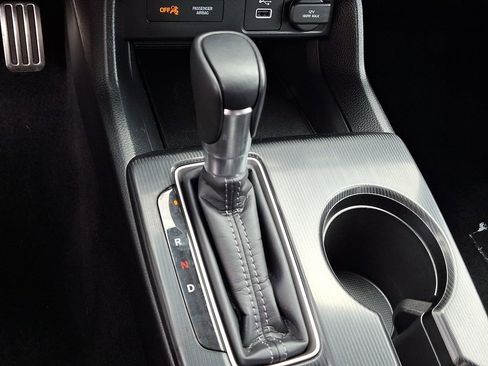 Used 2023 Honda Civic Sport image 16