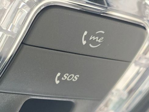 Certified 2025 Mercedes-Benz GLS 450 4MATIC image 8