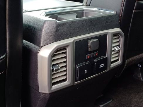 Used 2018 Ford F150 Platinum w/ Equipment Group 701A Luxury AWD/4WD image 31
