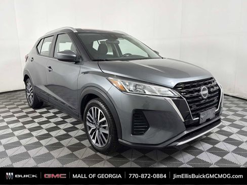 Used 2024 Nissan Kicks SV FWD image 1