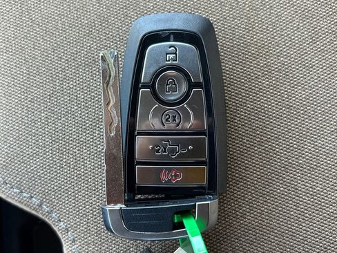 New 2026 Ford F250 XLT w/ XLT Premium Package image 33