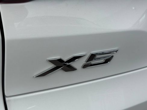 Used 2019 BMW X5 xDrive40i w/ Convenience Package AWD/4WD image 18