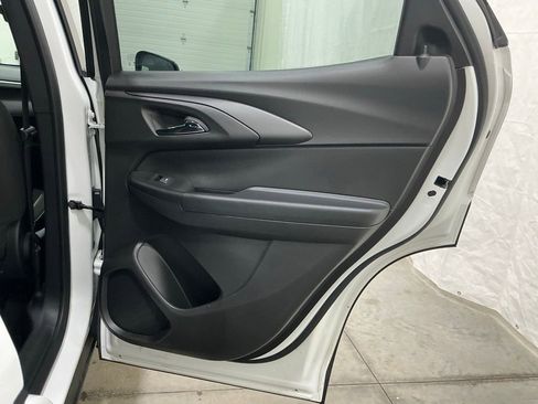 Used 2025 Chevrolet TrailBlazer LT image 25