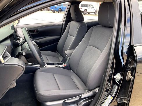 Used 2024 Toyota Corolla LE image 9