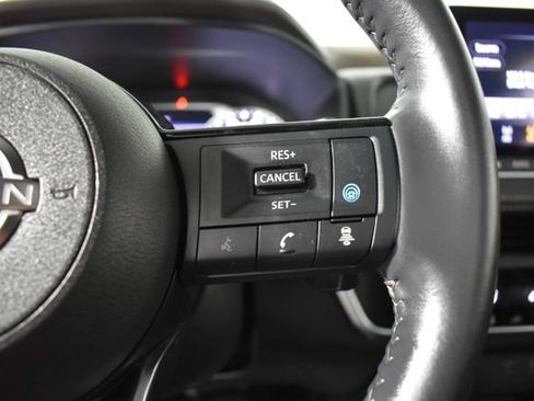 Used 2023 Nissan Rogue SV w/ SV Premium B Package AWD/4WD image 17