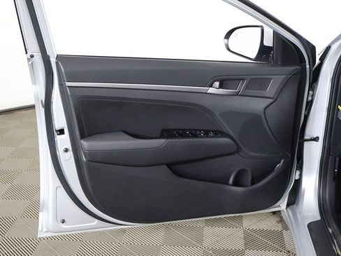 Used 2017 Hyundai Elantra Value Edition w/ Cargo Package image 23