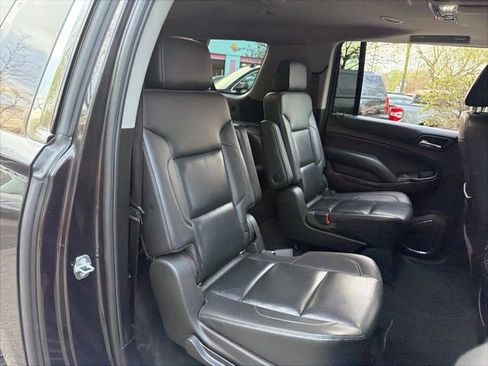 Used 2018 Chevrolet Suburban LT AWD/4WD image 11